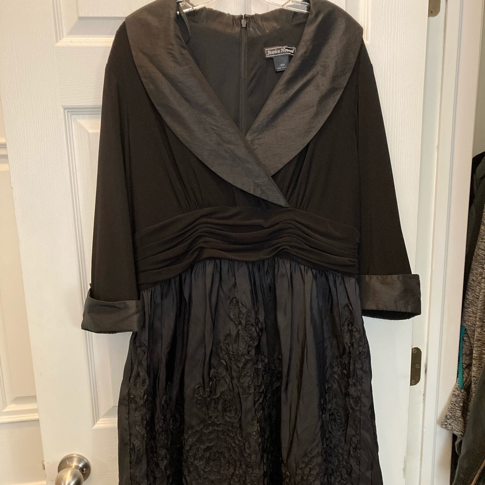 Beautiful evening gown great for holiday parties